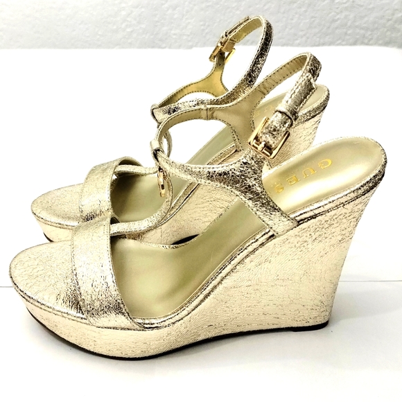 GUESS Women's Wedge Sandals, New Without Box. - Picture 4 of 7